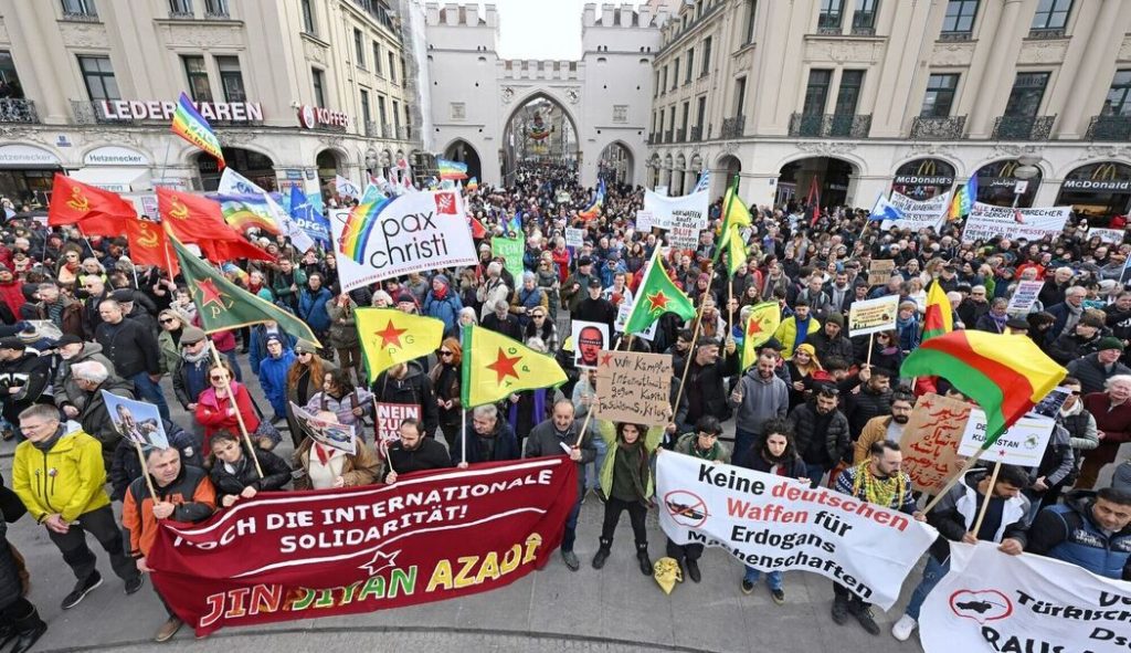 Gegen die iranischen Monarchisten und Rechtsextremisten! Gegen die Sicherheitskonferenz in München!